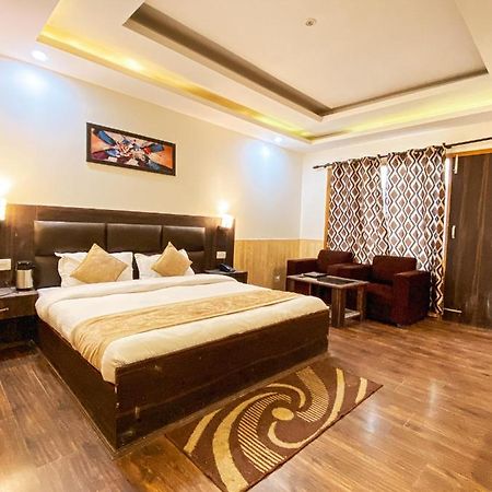 Hotel Manali Queen Exterior photo